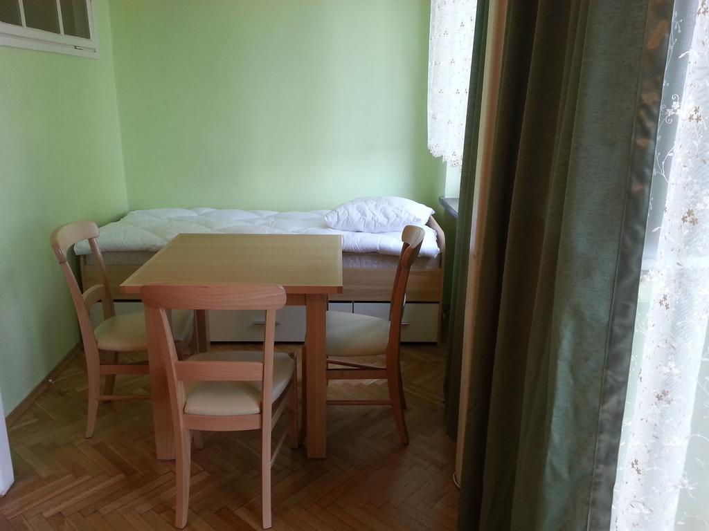 דירות קרקוב Apartament Familia חדר תמונה